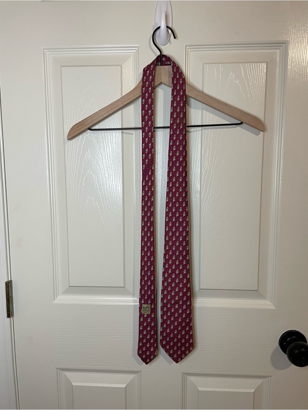Hermes Paris Vintage 90s Limited Edition 100% Silk Pink Owl Neck Tie *Rare* - Picture 7 of 13